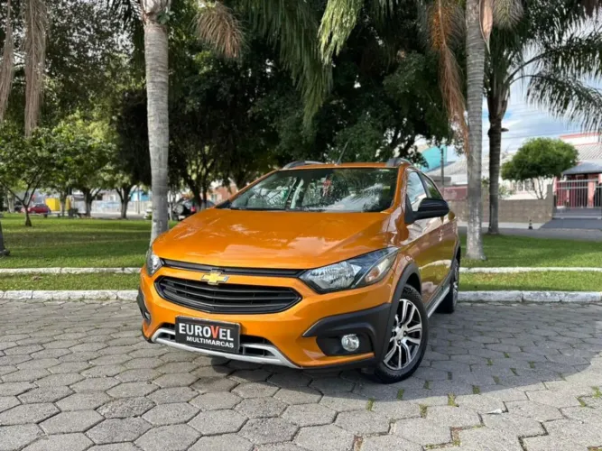 Chevrolet Onix Activ 1.4 8V Flex Aut. 4P 2017