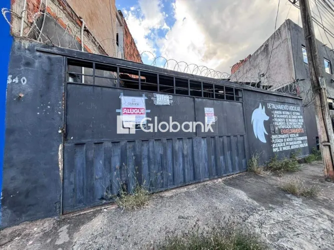 Galpão com 1 banheiro, 80 m² no bairro Maracanã