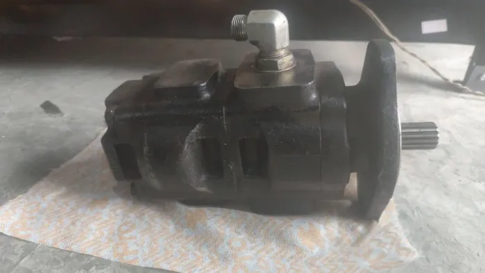 Bomba Hidráulica Retroescavadeira JCB 3C 4x2<br><br>Original Usada