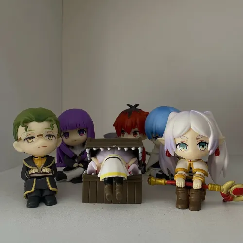Coleção de Bonecos Anime Chibi - 6 Personagens com Acessórios ( 2 CHAVEIROS DE BRINDE! )