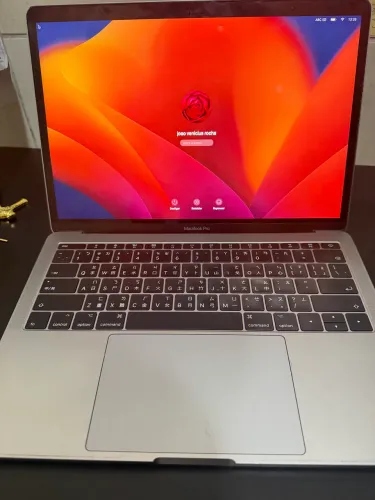 macbook pro 2017 i5 8gb 256gb