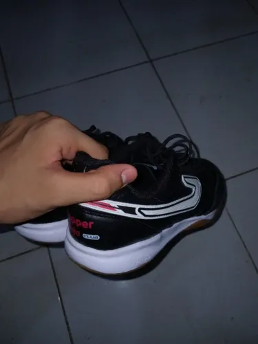 Tênis de futsal