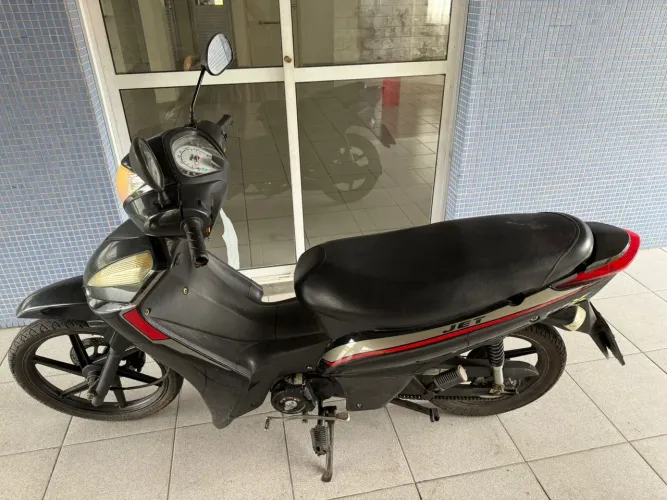Vende-se uma Shineray 125 2023 