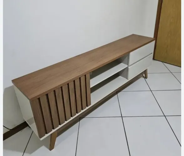 Rack para TV estilo retrô