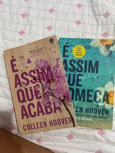 Duo da collen hoover  em ótimo estado(vendidos individualmente também) 