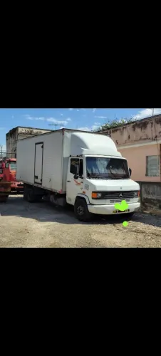 MB 710 baú 6.30 comprimento