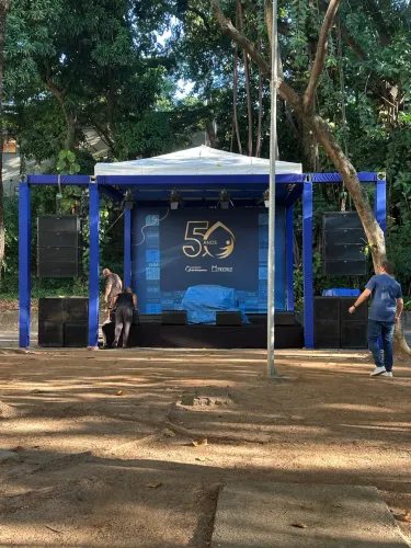Aluguel de estrutura de som ,iluminação e painel de led