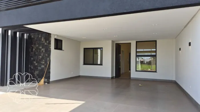 Casa Nova à Venda