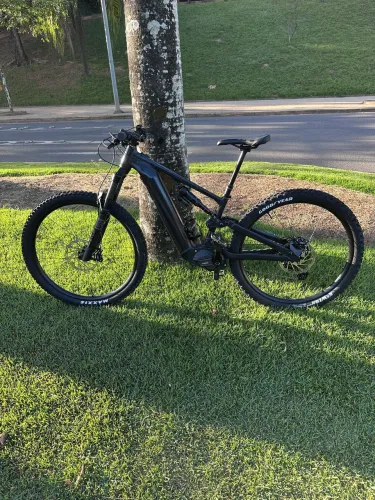 Bike Elétrica KONA REMOTE 160 DL - E-MTB ENDURO - (Tamanho M)