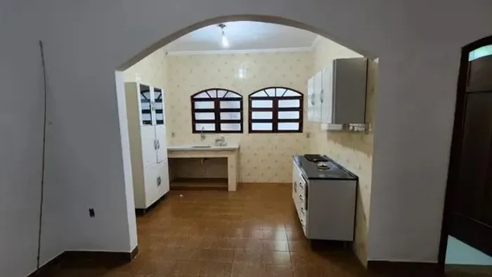 Sobrado com 4 dormitórios à venda, 386 m² por R$ 1.600.000,00 - São Benedito - Pindamonhan