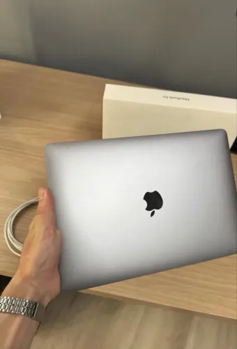 MacBook Air m1 8/256 aparelho impecável