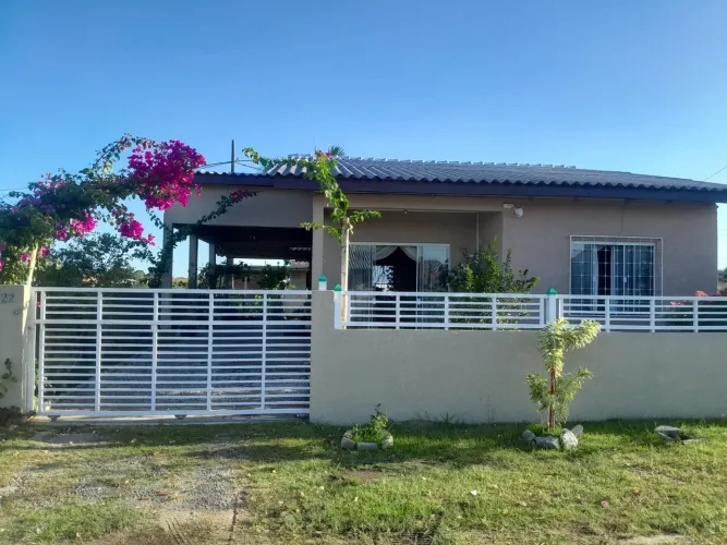 Vende-se casa em matinhos pr