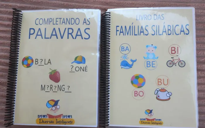 Apostilas de alfabetização plastificada