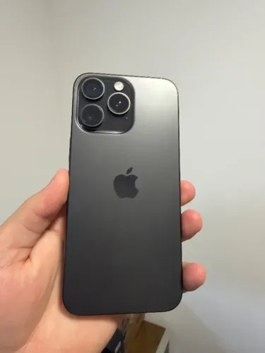 iPhone 16 Pro