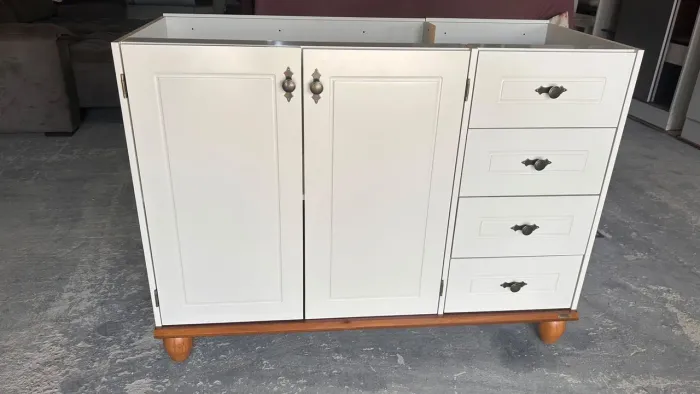 Balcão de pia novo de mdf