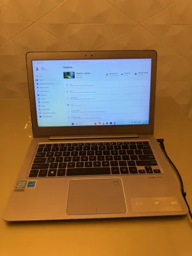Notebook ASUS ZenBook Slim | Intel i5 | 8GB RAM | SSD 240GB