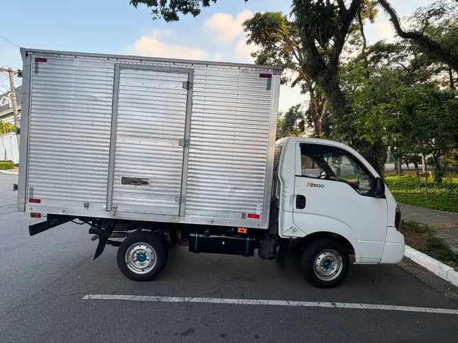 Kia bongo 12/13