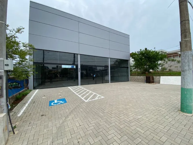 Barracão Comercial à Venda no Bairro Jardim América