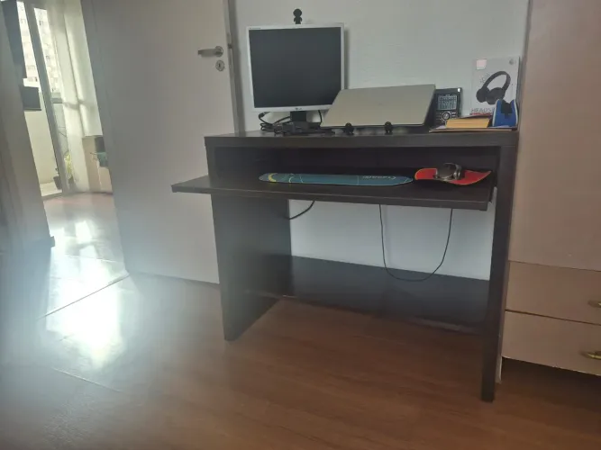 Mesa pc escritório em perfeito estado