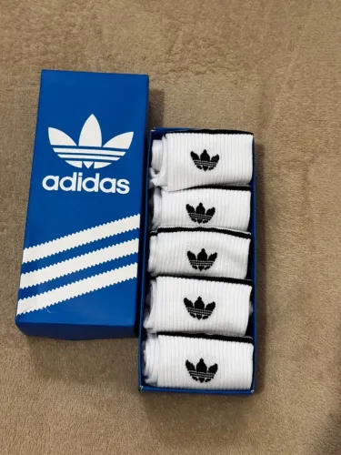Kit 5 pares de meias feminina.