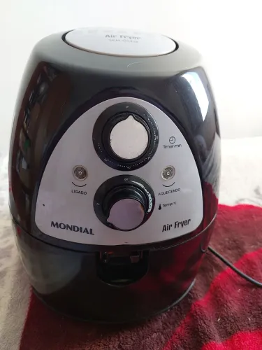 Airfyer, funcionando perfeitamente. So falta o cabo.pronta pra uso.