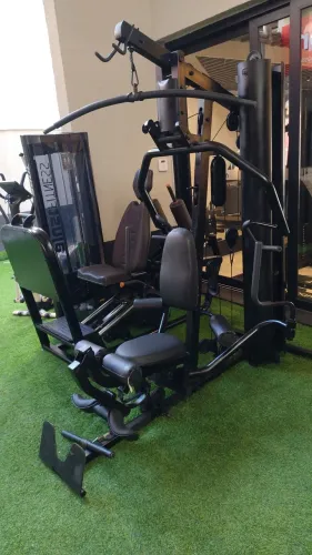 Estação Bodysolid multifuncional