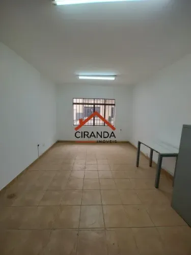 Locação em Osasco: conjunto com garagem rotativa e área de convivência