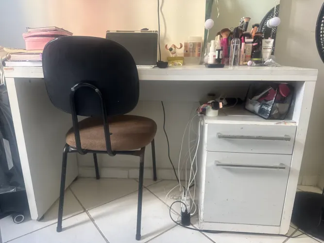 Escrivaninha penteadeira