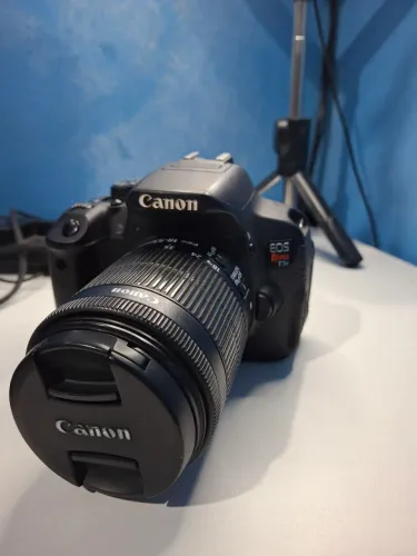 Canon EOS Rebel T5i + Lente 18-55mm + 1 Bateria + Carregador