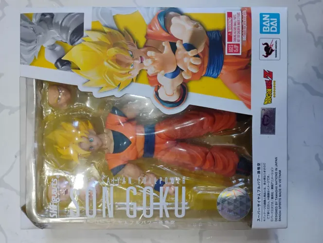 GokU SSJ SH FIGUARTS BANDAI