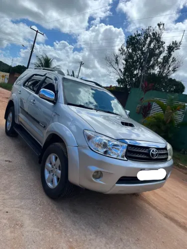 Toyota Hilux SW4 SRV D4-d 4X4 3.0 TDI Dies. AUT 2010