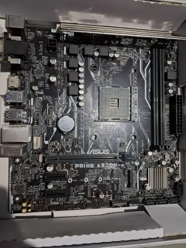 Placa-mãe ASUS Prime A320M-K AM4 - Completa com Espelho e Suportes