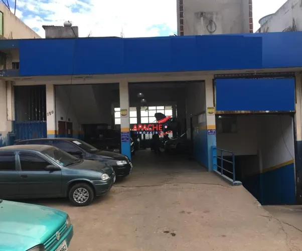 Imóvel com 2 lojas e lage para construção - Santo Antonio