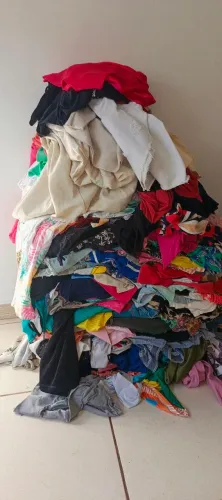 Roupas para curadoria bazares ou brechós acima de 50 peças a 2,00 cada
