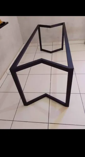 Base para mesa 100% em metal
