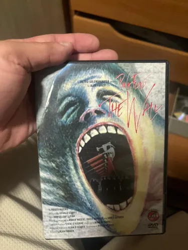 The Wall (deluxe dvd edition)