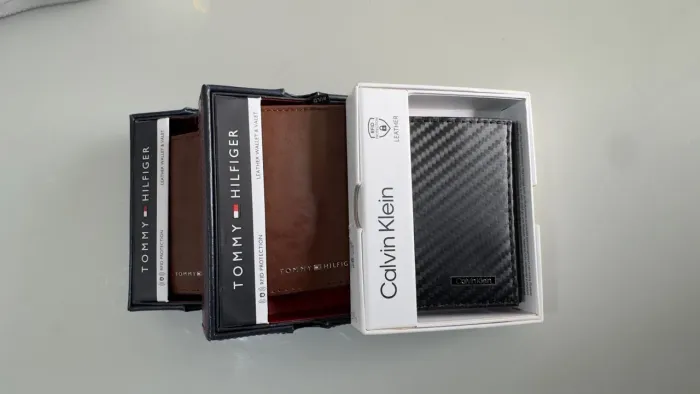 Carteira Tommy Hilfiger e Calvin Klein