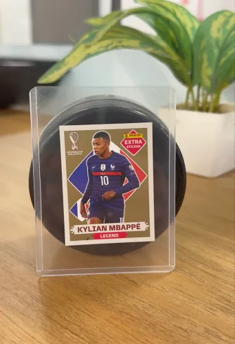 Figurinha Mbappe Ouro copa 2022