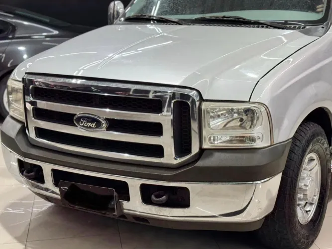 Ford F-250 XLT 3.9 4X2 Diesel TB 2009