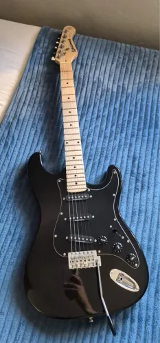 Guitarra Waldman ST-311X bbk 5 meses de uso