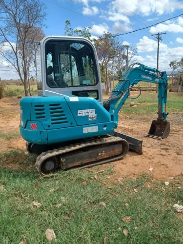 Mini Escavadeira Sunward 2500