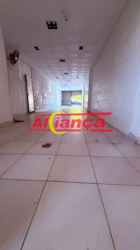 Salão comercial à locação com 100m², no Taboão - Guarulhos/SP