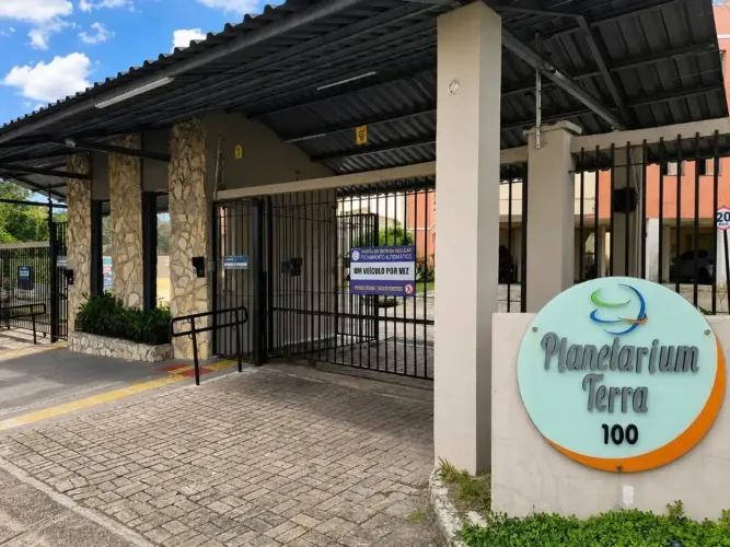J Vendo apto no residencial Planetárium com 2 quartos em Mangueirão - Belém - PA