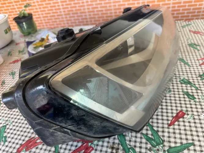 FAROL JETTA 2012 LADO DIREITO (PASSAGEIRO) ORIGINAL VOLKSWAGEN VW