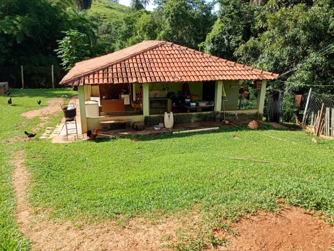 Vendo ou troco fazenda em sítio em condomínio fechado 