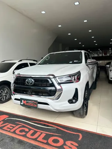 Toyota Hilux CD SRX 4X4 2.8 TDI 16V Diesel Aut. 2025
