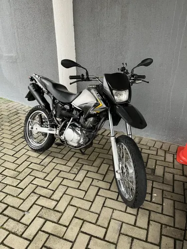 BROS 150 