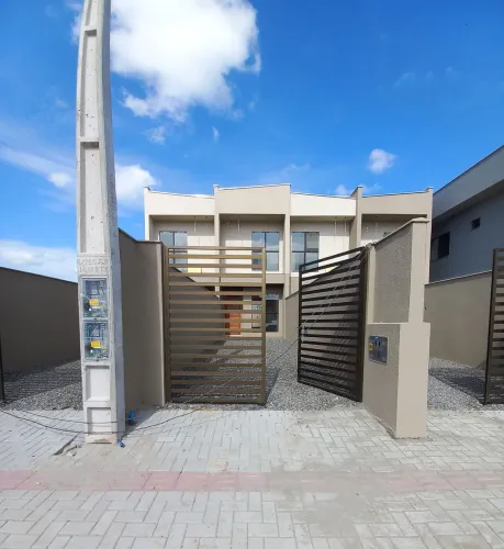 Sobrado à venda no bairro Vila Nova - Joinville/SC