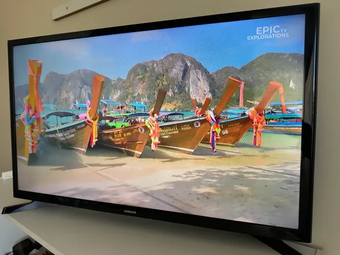 TV Samsung 32? Smart TV - Ótimo estado