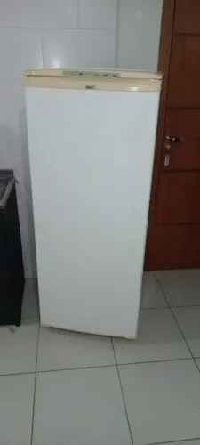Freezer 240 litros